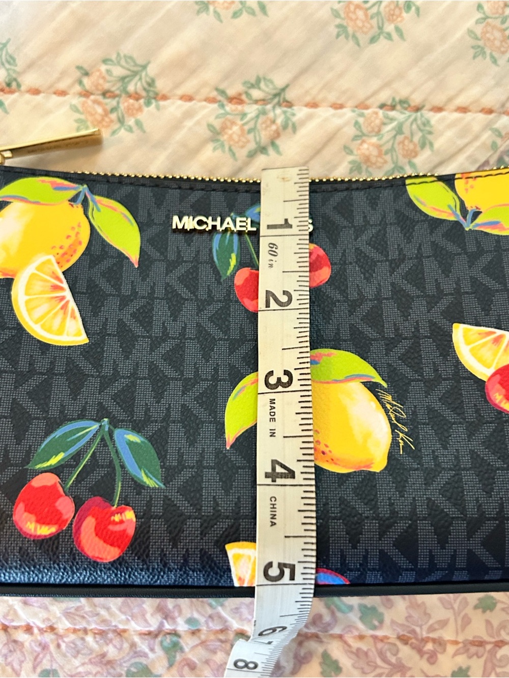 MICHAEL KORS Jet Set Fruit Print MK Logo Medium Pouchette In ADMIRAL BLUE NWT - Picture 6 of 13